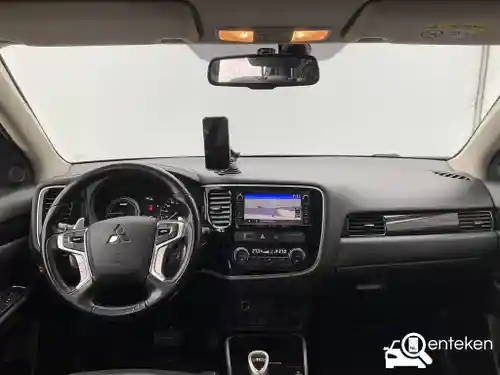 Mitsubishi Outlander 2.0 Plug-In Hybrid 2015