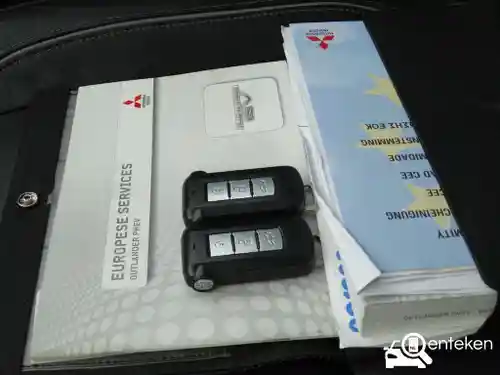 Mitsubishi Outlander 2.0 Plug-In Hybrid 2015