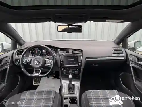 VW Golf GTE 2015