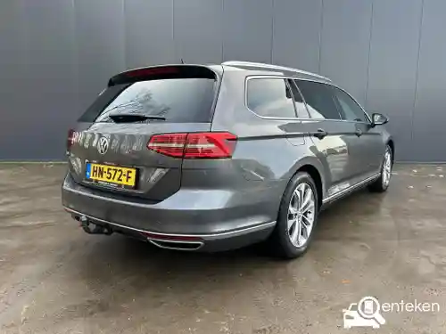 VW Passat Variant GTE 2015