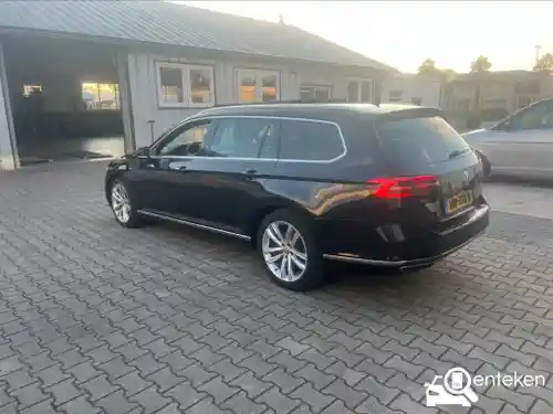 VW Passat Variant GTE 2015