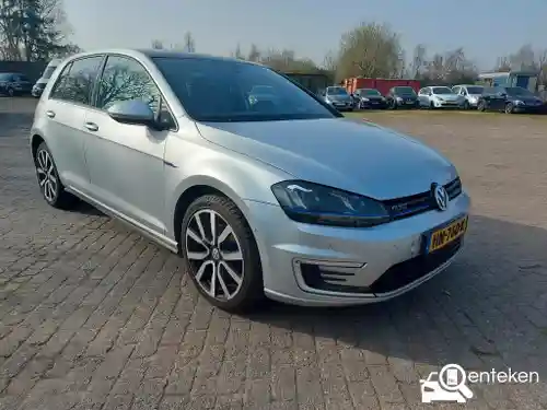 VW Golf GTE 2015