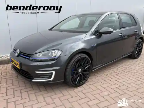 VW Golf GTE 2015