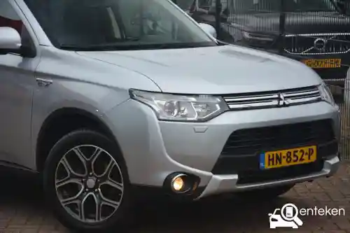 Mitsubishi Outlander 2.0 Plug-In Hybrid 2015
