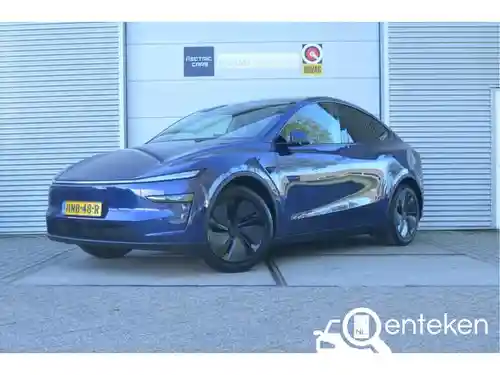 Tesla Model Y Maximum Range 2025