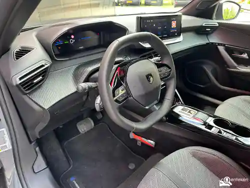 Peugeot 2008 156 2025