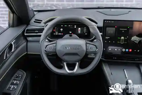 Lynk & Co 01 1.5TD PHEV 2025