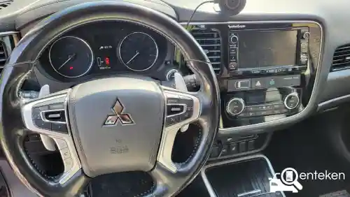 Mitsubishi Outlander 2.0 Plug-In Hybrid 2015