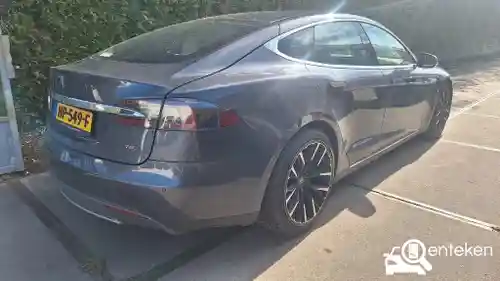 Tesla Model S 70D 2015