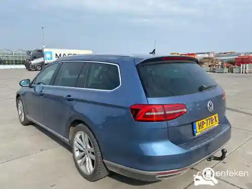 VW Passat Variant GTE 2015