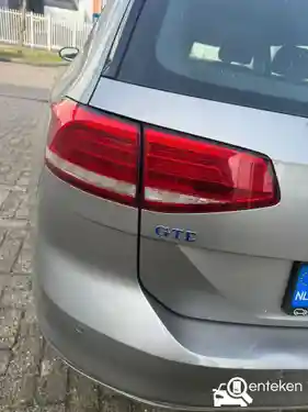 VW Passat Variant GTE 2015
