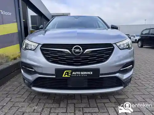 Opel Grandland X 1.2 DI Turbo 2021