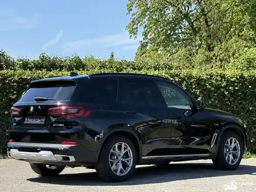 BMW X5 xDrive45e 2023