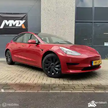 Tesla Model 3 2022