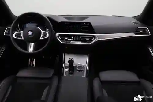 BMW 320i 2019