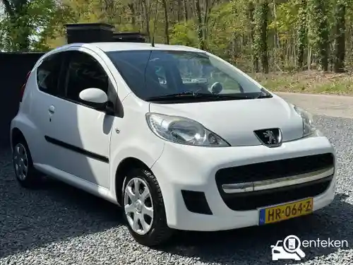 Peugeot 107 1.0 70 2011