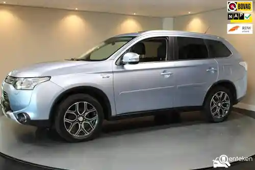 Mitsubishi Outlander 2.0 Plug-In Hybrid 2015
