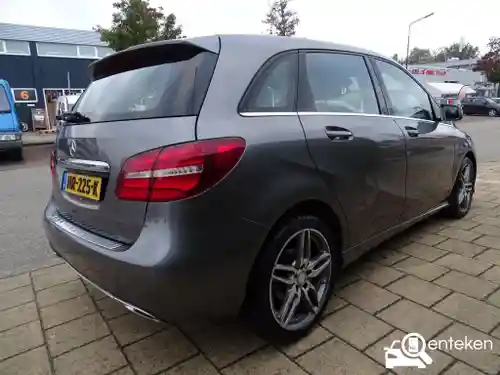 Mercedes-Benz B 180 2015