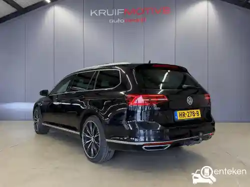 VW Passat Variant GTE 2015