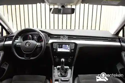 VW Passat Variant GTE 2015