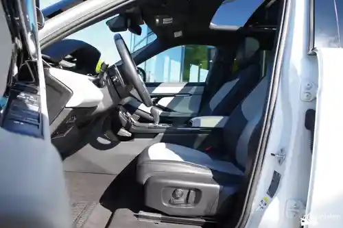 Land Rover Range Rover Evoque P300e 2022