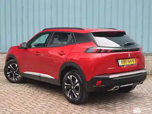 Peugeot 2008 1.2 PureTech 130 2021