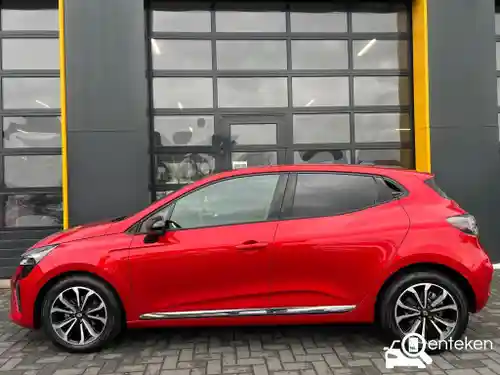 Renault Clio TCe 90 2024