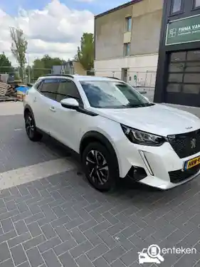 Peugeot 2008 1.2 PureTech 130 2021