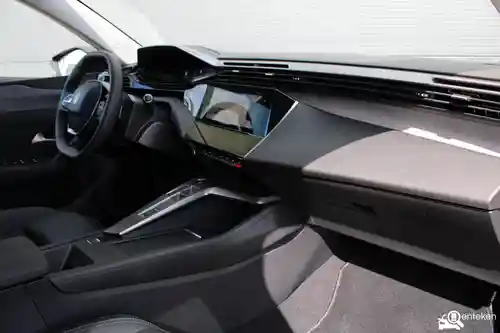 Peugeot 308 SW 1.6 Plug-In Hybrid 180 2025