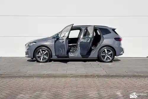 BMW 225e Active Tourer 2025