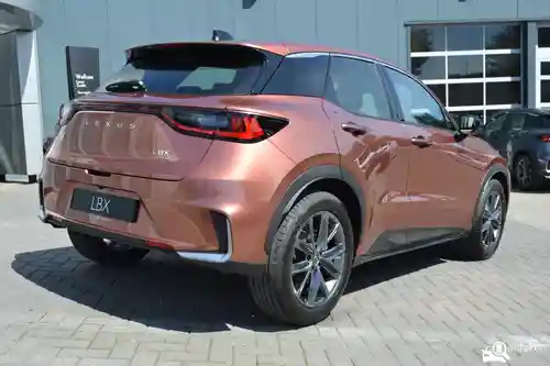 Lexus LBX 2025