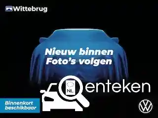 VW Golf 1.5 eHybrid 2025