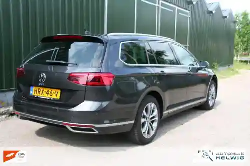 VW Passat Variant GTE 2020
