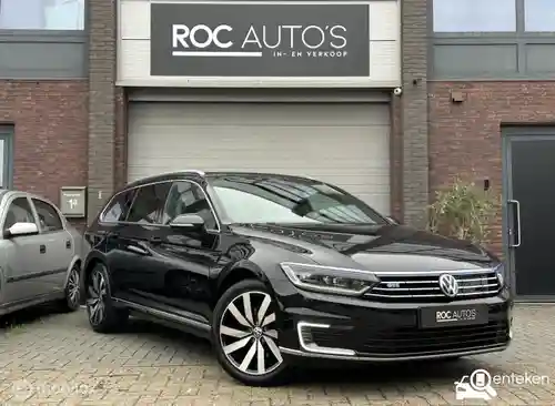 VW Passat Variant GTE 2015