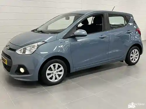 Hyundai i10 1.0 blue 2016
