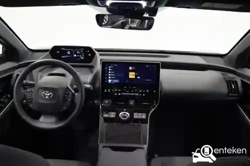 Toyota bZ4X 2025
