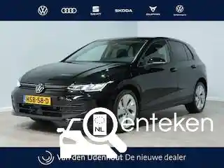 VW Golf 1.5 eHybrid 2025