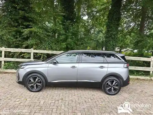 Peugeot 5008 1.2 PureTech 130 2021