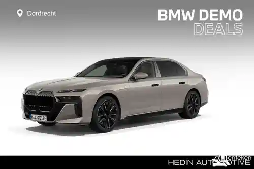 BMW 750e 2025
