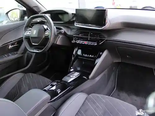 Peugeot 2008 1.2 PureTech 130 2024