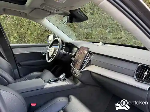 Volvo XC90 B5 2025