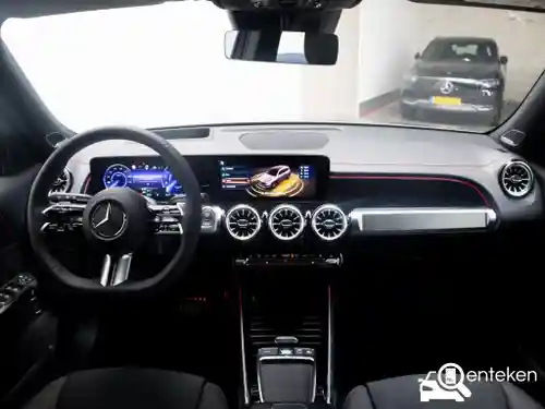 Mercedes-Benz EQB 250+ 2025