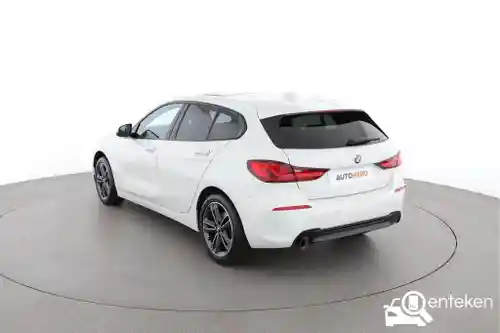 BMW 118i 2021
