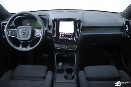 Volvo EX40 Single Motor Extended Range 2025