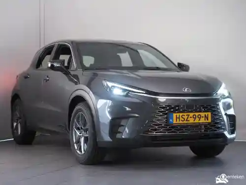 Lexus LBX 2025