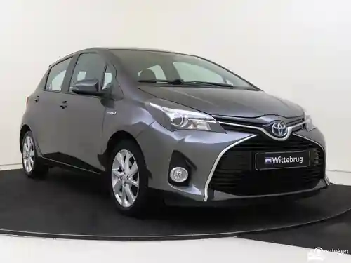 Toyota Yaris 1.5 Hybrid 2016
