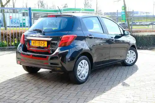 Toyota Yaris 1.5 Hybrid 2016