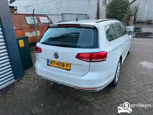 VW Passat Variant GTE 2015