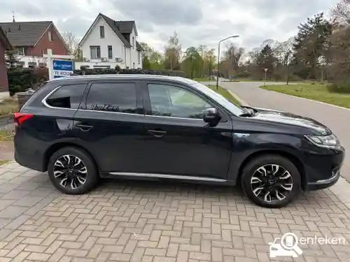 Mitsubishi Outlander 2.0 Plug-In Hybrid 2015