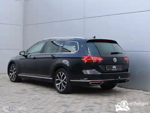 VW Passat Variant GTE 2015
